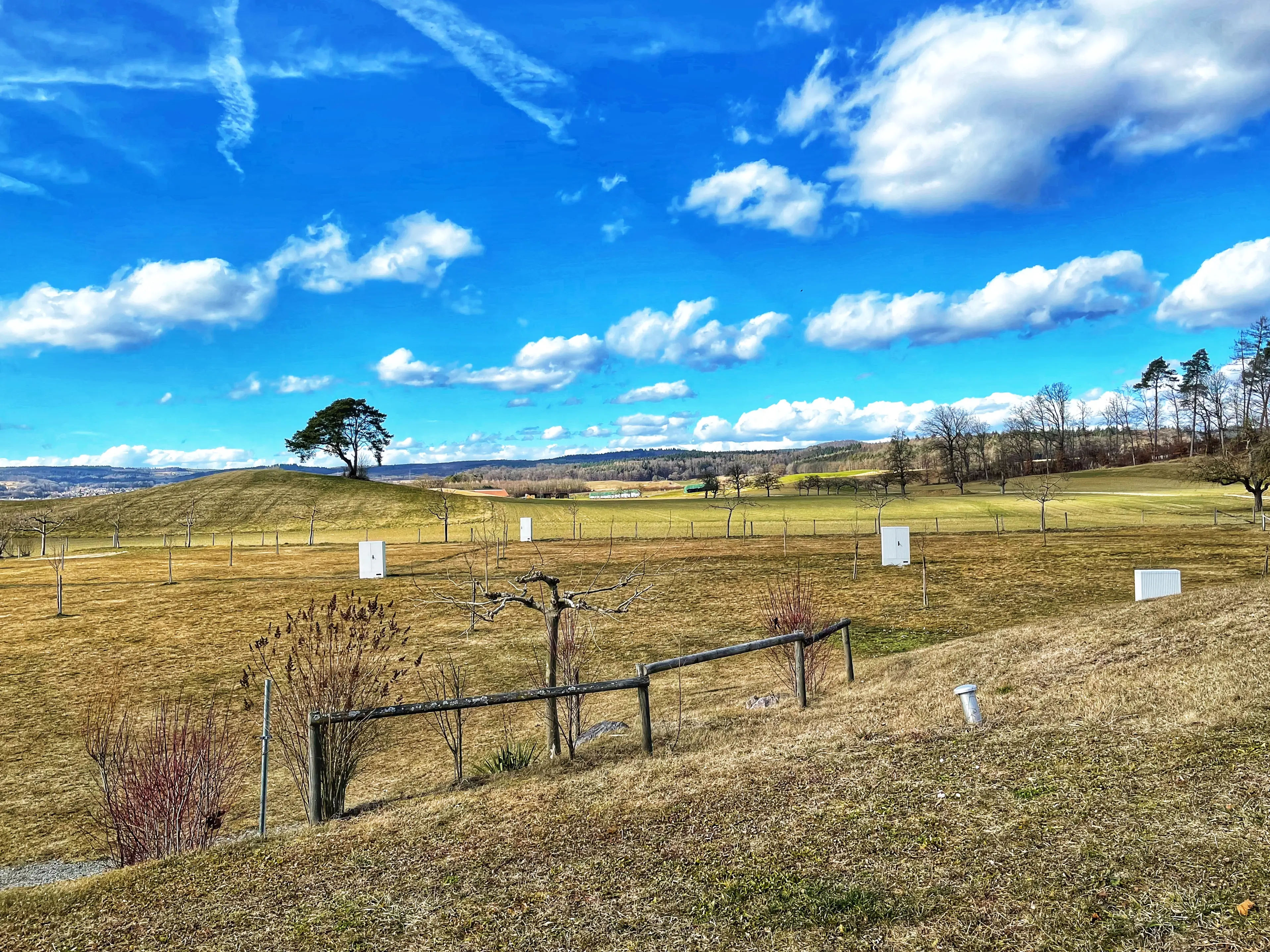 Inmitten der Natur und in der Nähe des Bodensees liegt der Camping- und Ferienpark Orsingen.