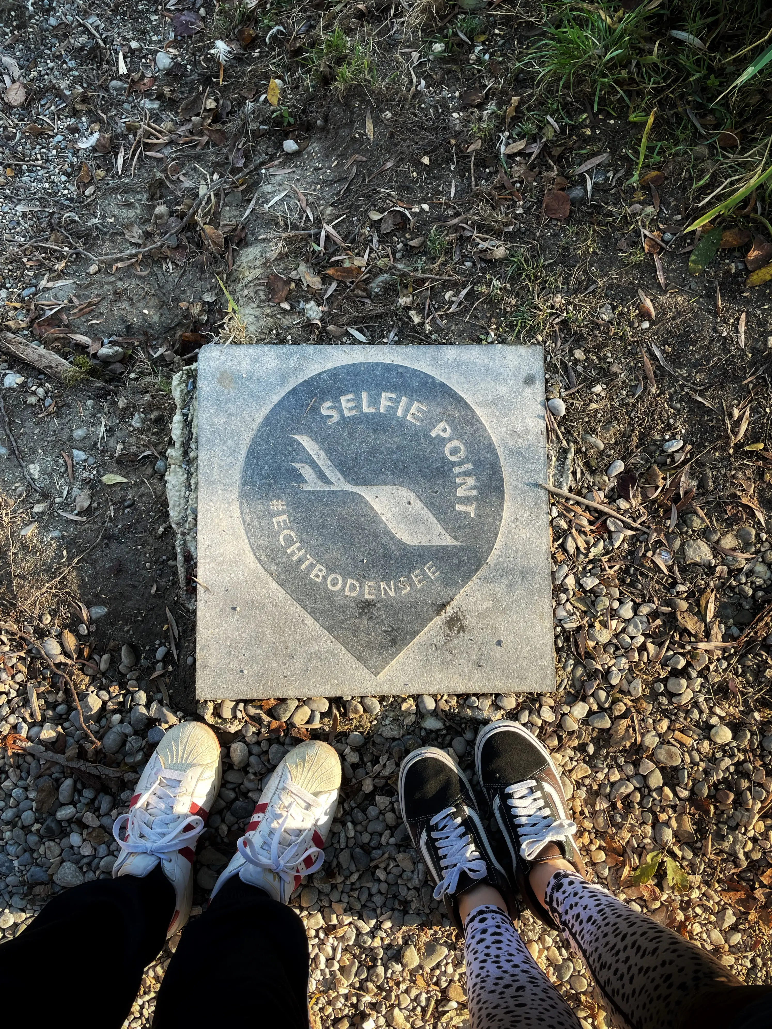 Einer der offiziellen Selfiepoints rund um den Bodensee ist in der Stockacher Aachmündung auch zu finden.