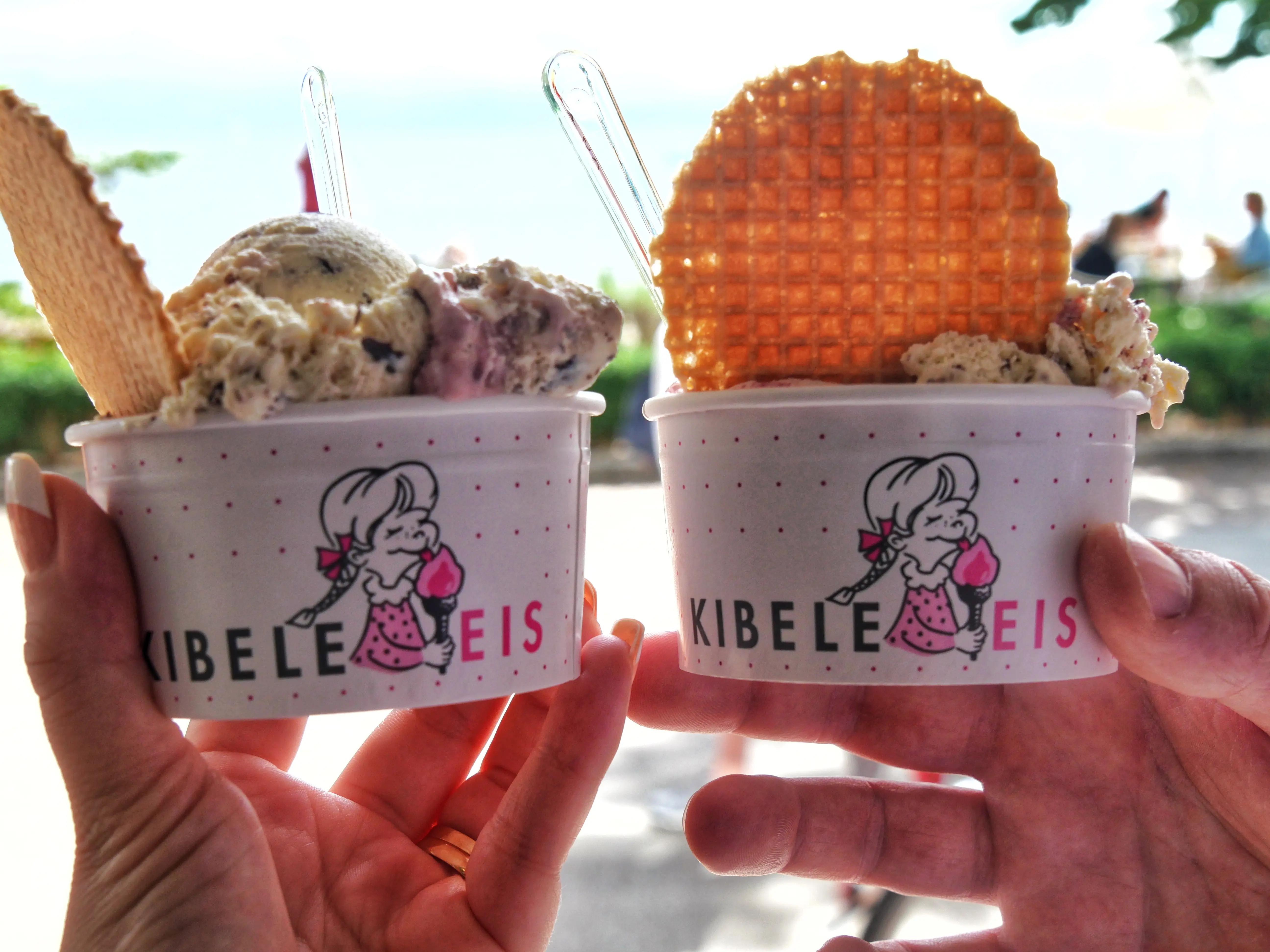 Neben Hagnau gibt es auch in Friedrichshafen eine Kibele Eisdiele.