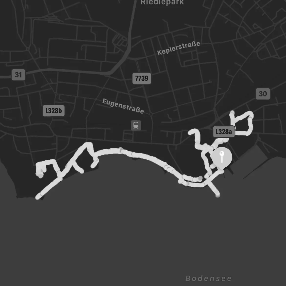 Auf ihren Ausflug durch Friedrichshafen geben die Localsbodensee Insidertipps und drehen eine Runde durch die Stadt.
