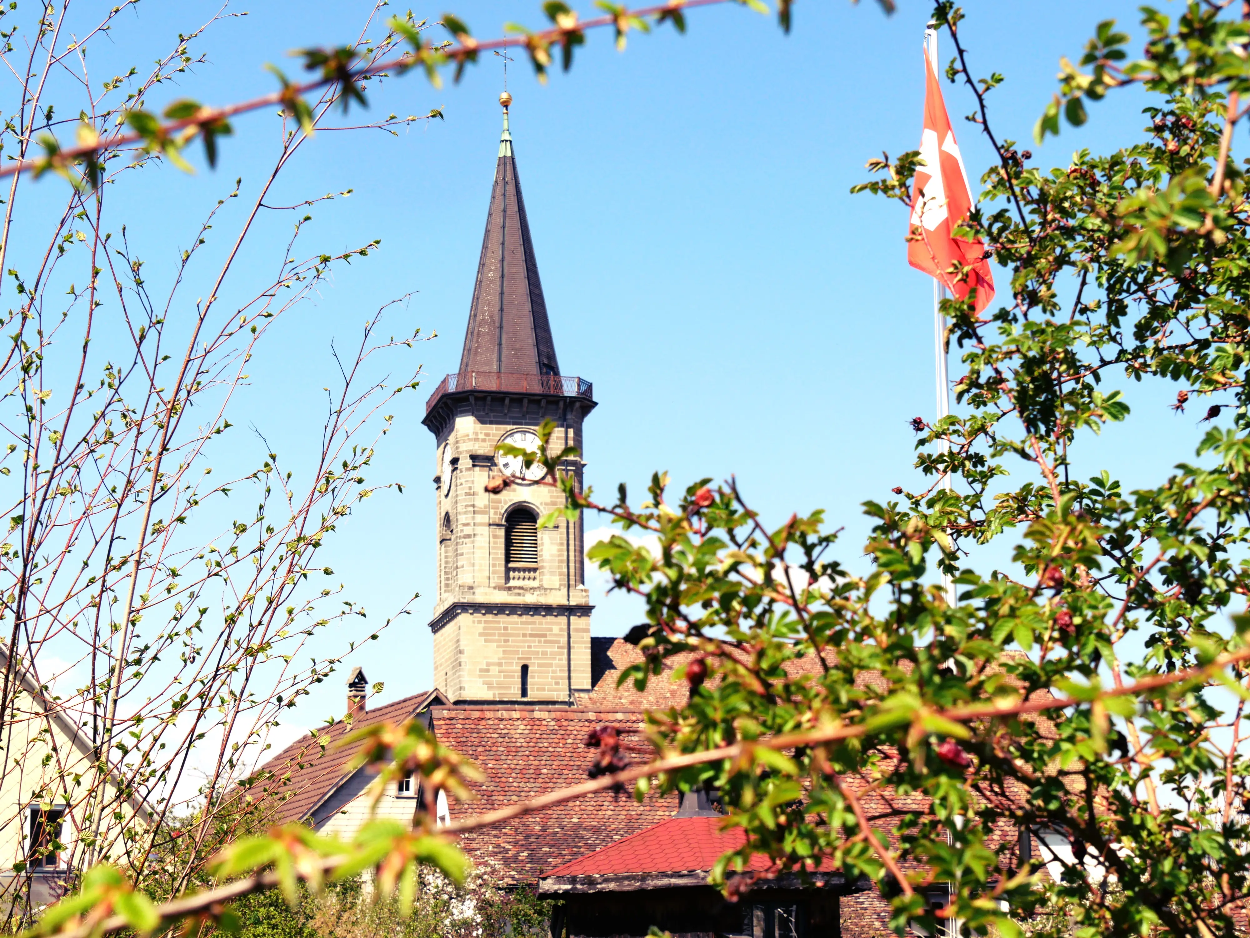 Die Kirche in Steckborn am Bodensee liegt nicht direkt auf der Route des Fabelwegs.