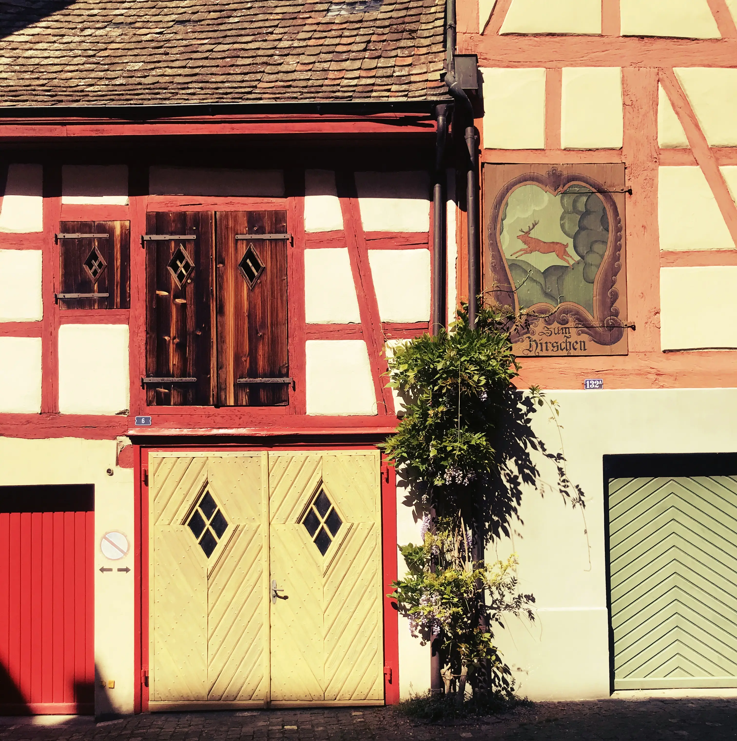 Ein kurzer Blick in Seiten- und Nebenstraßen lohnt sich in Stein am Rhein auf jedenfall.
