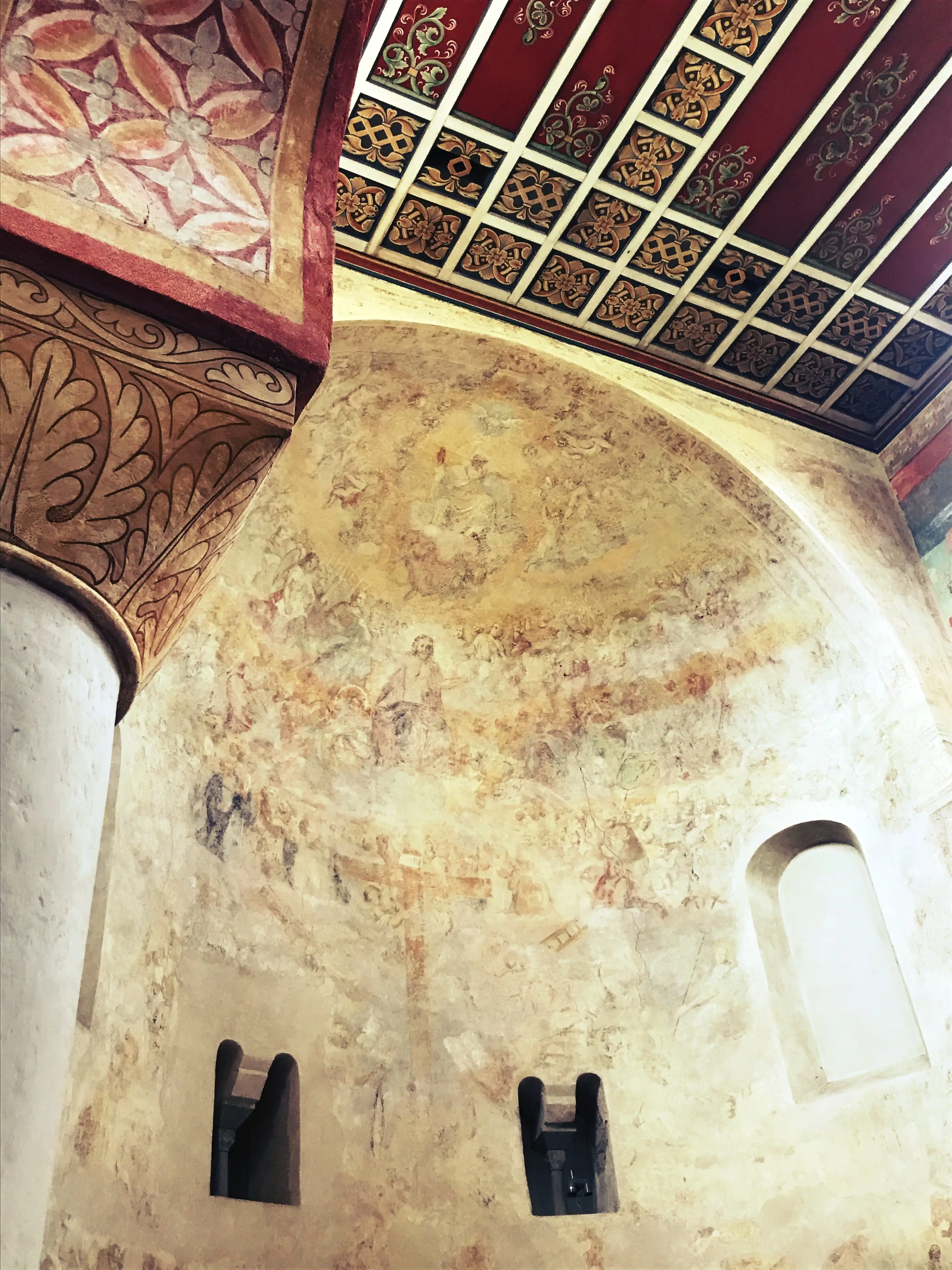 St. Georg auf der Reichenau ist vor allem von innen eine Empfehlung.