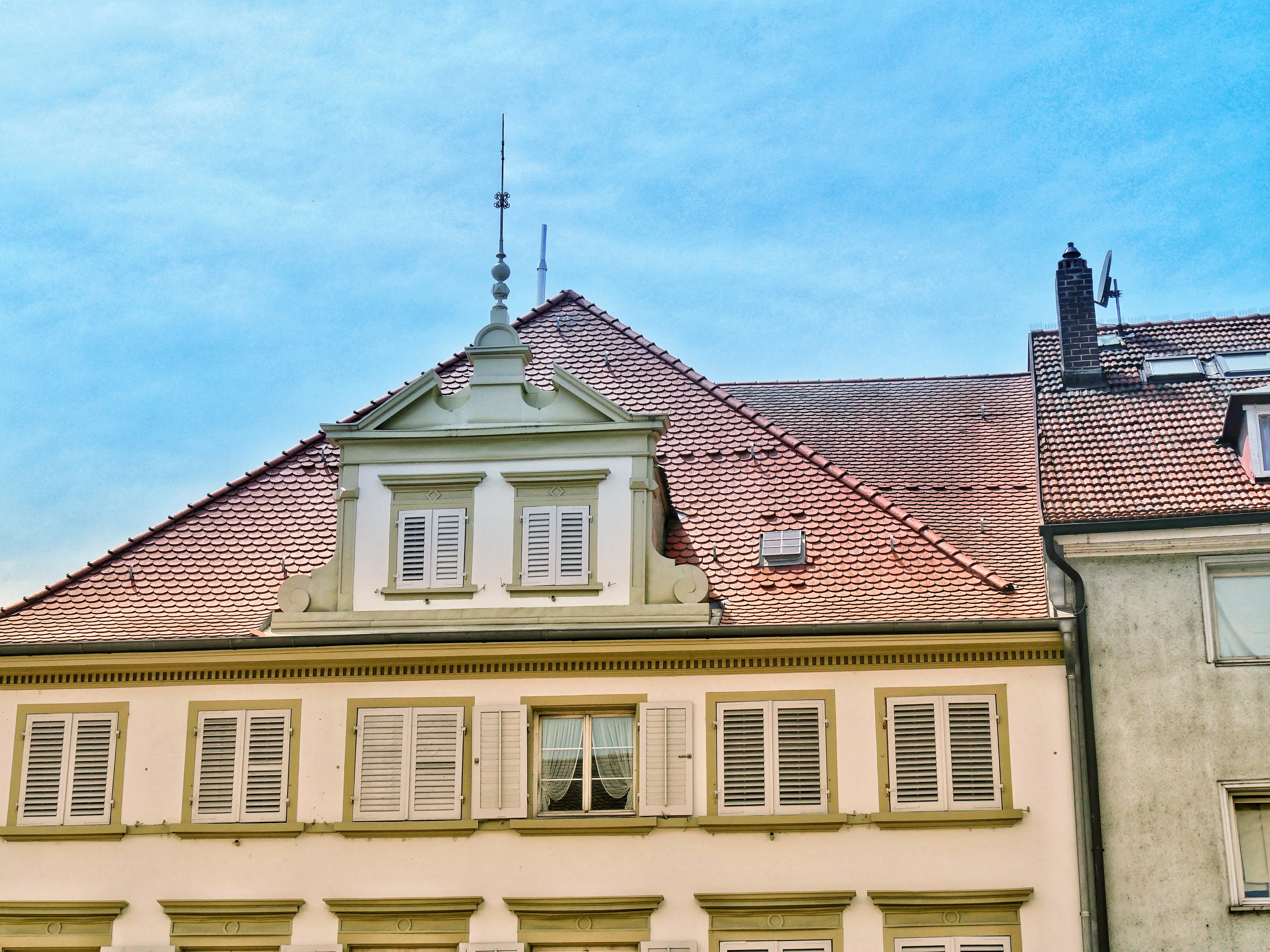Die historischen Fassaden in Konstanz kommen vor allem bei Sonnenschein wunderbar zur Geltung.